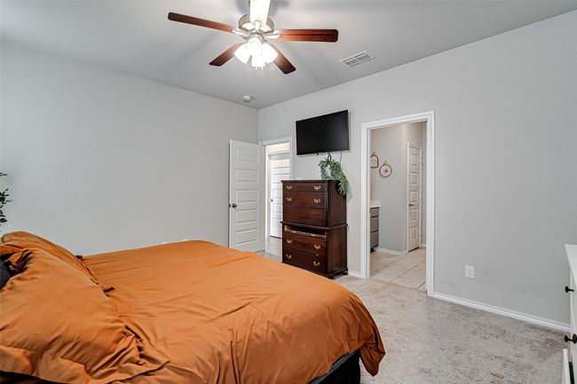 645 Godley Rnch, House other with 4 bedrooms, 2 bathrooms and null parking in Godley TX | Image 15