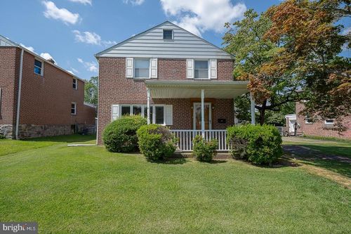 410 W Grays Ave, GLENOLDEN, PA, 19036-2006 | Card Image