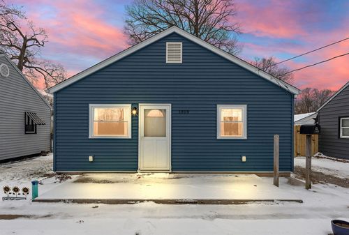 1009 Gardena St, Michigan City, IN, 46360-6363 | Card Image