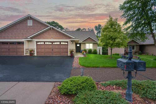 770 Club View Ln, Altoona, WI, 54720-2216 | Card Image