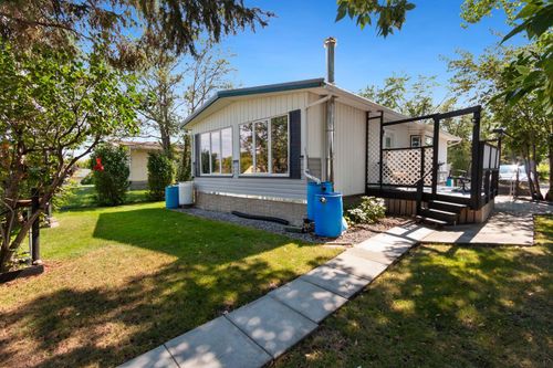 2109 18 Avenue, Bowden, AB, T0M0K0 | Card Image