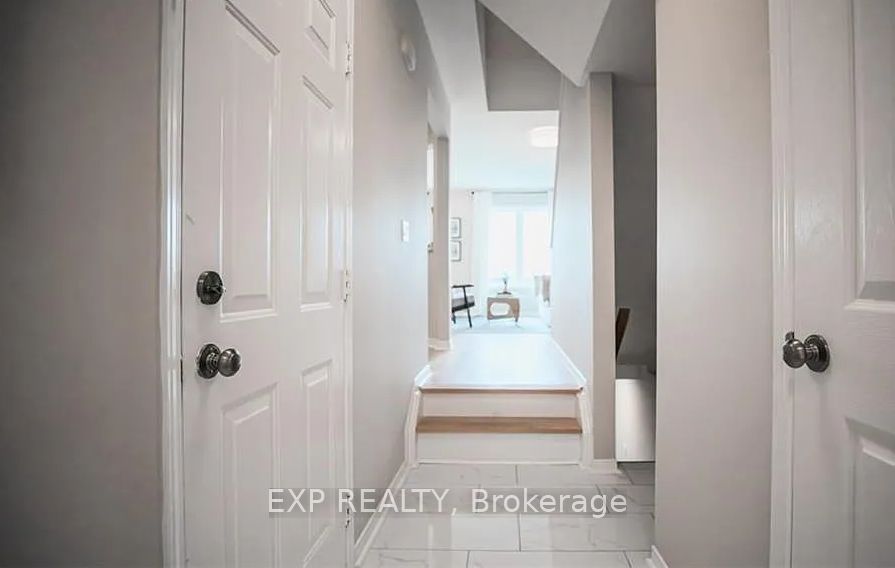 Residential Lease in Barrhaven 3