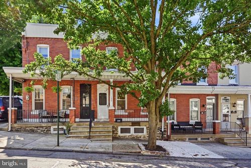 135 Hermit St, PHILADELPHIA, PA, 19127-1818 | Card Image