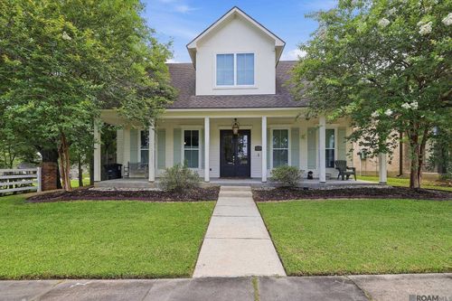 15668 Green Trails Blvd, Baton Rouge, LA, 70817-3158 | Card Image