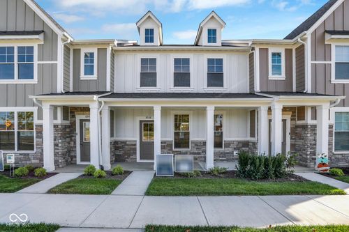 8538 Goldfinch Rd, Brownsburg, IN, 46112-9594 | Card Image