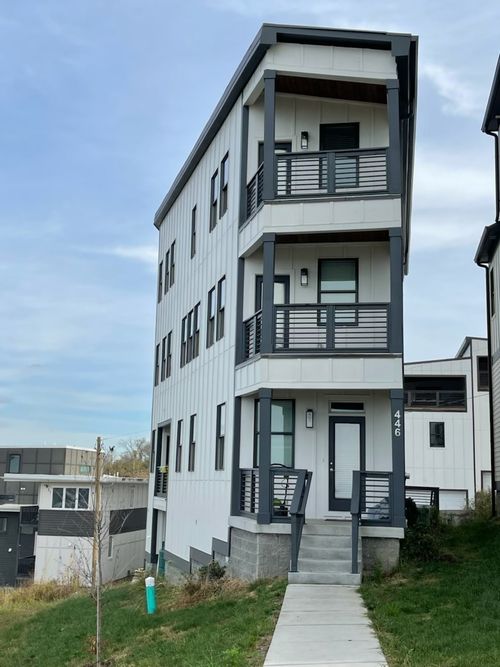 446 37th Ave N, Nashville, TN, 37209-3730 | Card Image
