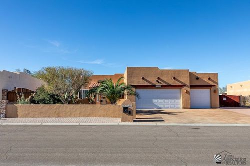 13810 S Onammi Ave, Yuma, AZ, 85367-9207 | Card Image