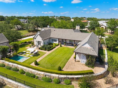 105 Lodge Spgs, Boerne, TX, 78006-7232 | Card Image