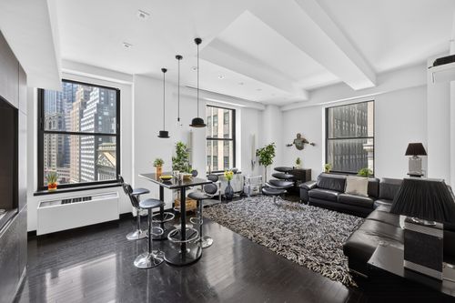 907908-20 Pine St, New York, NY, 10005-1404 | Card Image