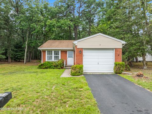 2 Mayflower Pl, Whiting, NJ, 08759-1928 | Card Image