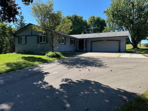 9340 Pierson Lake Dr, Chaska, MN, 55318-9301 | Card Image