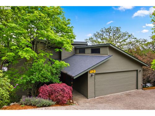 2063 Stonecrest Dr, Eugene, OR, 97401-1728 | Card Image