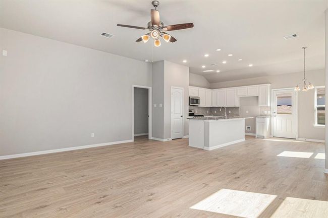 11412 Natalia Ln, House other with 4 bedrooms, 2 bathrooms and 2 parking in Willis TX | Image 5