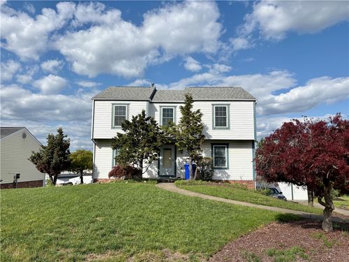 7324 Green Meadow Dr, Imperial, PA, 15126-9276 | Card Image