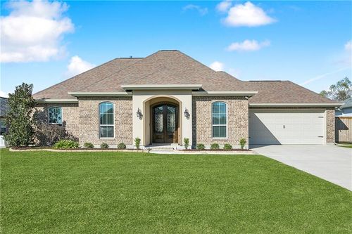 108 Edna Dr, Des Allemands, LA, 70030-3259 | Card Image