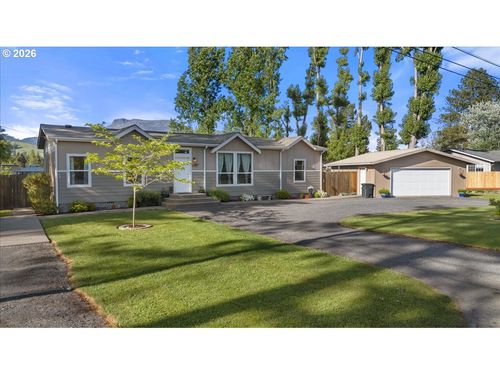 162 Robert Ave, Glide, OR, 97443-9612 | Card Image