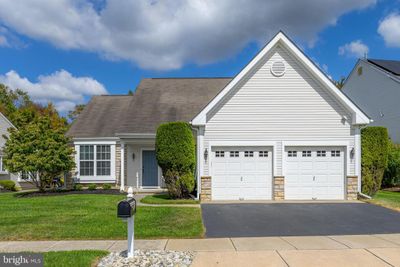 20 Hibiscus Drive, House other with 3 bedrooms, 3 bathrooms and null parking in MARLTON NJ | Image 1