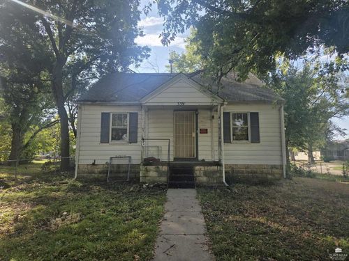 339 W 12th St, Junction City, KS, 66441-2364 | Card Image