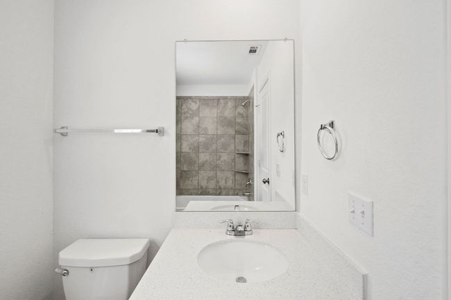 215 Silver Springs Bnd, House other with 3 bedrooms, 2 bathrooms and 2 parking in Kyle TX | Image 25