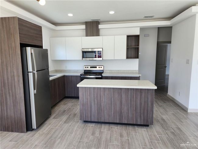 APT-1 - 3600 Frio Ave, Condo with 2 bedrooms, 2 bathrooms and 2 parking in McAllen TX | Image 6