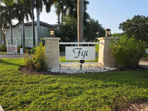 7-132 Se 28th Pl, Homestead, FL, 33033-7285 | Card Image