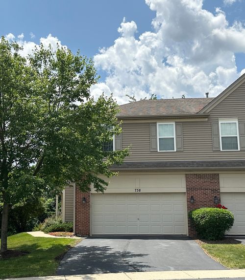 738 Oak Hollow Rd, Crystal Lake, IL, 60014-6241 | Card Image