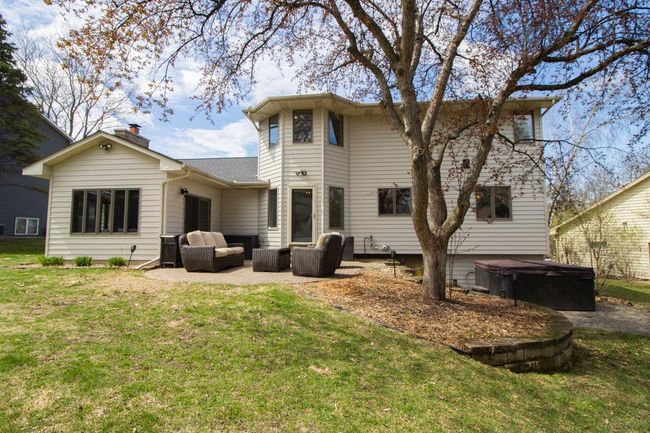 412 High Point Curv S, House other with 4 bedrooms, 4 bathrooms and null parking in Maplewood MN | Image 32