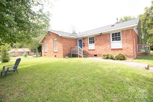 4601 Woodstone Dr, Charlotte, NC, 28269-4744 | Card Image