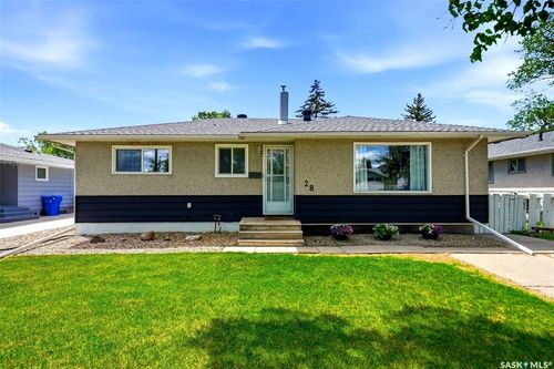 28 Cameron Cres, Regina, SK, S4S2X2 | Card Image