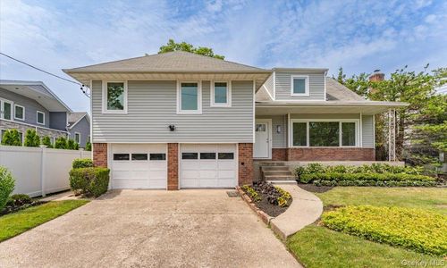 890 Carol Ct, Woodmere, NY, 11598-1511 | Card Image