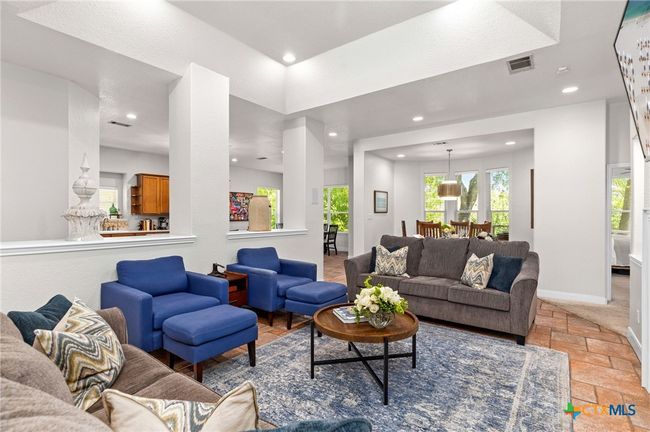 326 Red Bird Ln, House other with 4 bedrooms, 4 bathrooms and null parking in Kingsbury TX | Image 8