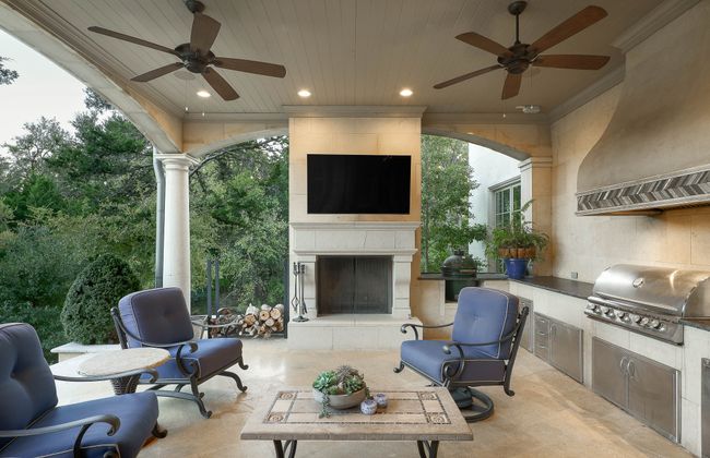 10617 Bridge Hollow Ct, House other with 6 bedrooms, 10 bathrooms and null parking in Dallas TX | Image 30