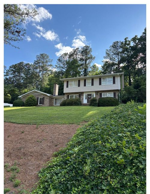 704 Lenna Ln, DALTON, GA, 30720-3925 | Card Image