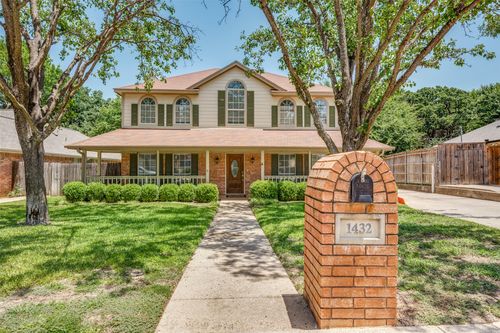 1432 Holley Creek Ln, Mansfield, TX, 76063-2827 | Card Image