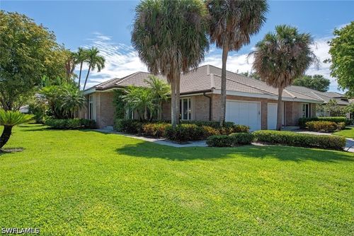 7018 Greentree Dr, NAPLES, FL, 34108-7525 | Card Image