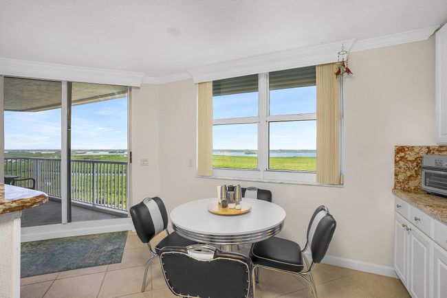 APT-1901 - 5049 N Highway A1a, Condo with 3 bedrooms, 2 bathrooms and null parking in Hutchinson Island FL | Image 29