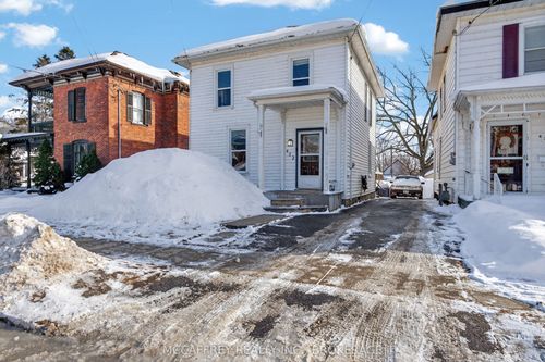 422 Thomas St, Deseronto, ON, K0K2T0 | Card Image