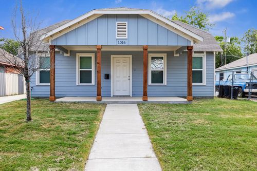 1016 E Cannon St, Fort Worth, TX, 76104-3701 | Card Image