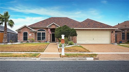 6634 Vienna Dr, Corpus Christi, TX, 78414-3942 | Card Image