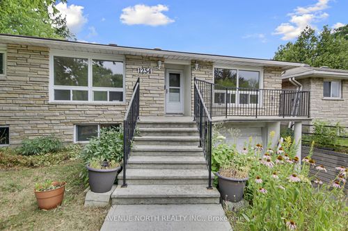 1254 Heron Rd, Ottawa, ON, K1V6A9 | Card Image