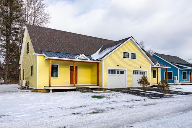 38 Jamesons Flts, Condo with 3 bedrooms, 3 bathrooms and null parking in Manchestr Ctr VT | Image 30