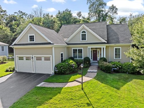 48-48 Ridgewood Xing, Hingham, MA, 02043-3077 | Card Image