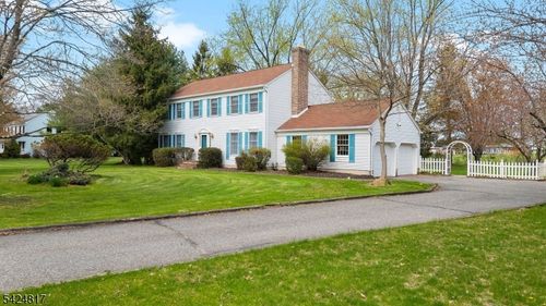 2 Rittenhouse Cir, Flemington, NJ, 08822-3126 | Card Image