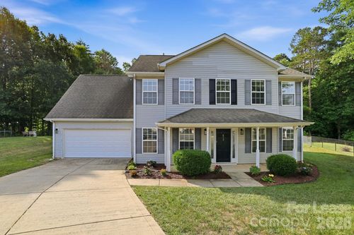 512 Bearbrook Ln, Gastonia, NC, 28052-4640 | Card Image