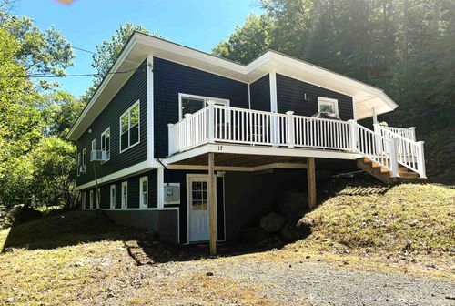 17 Dulac St, Lebanon, NH, 03766-2507 | Card Image