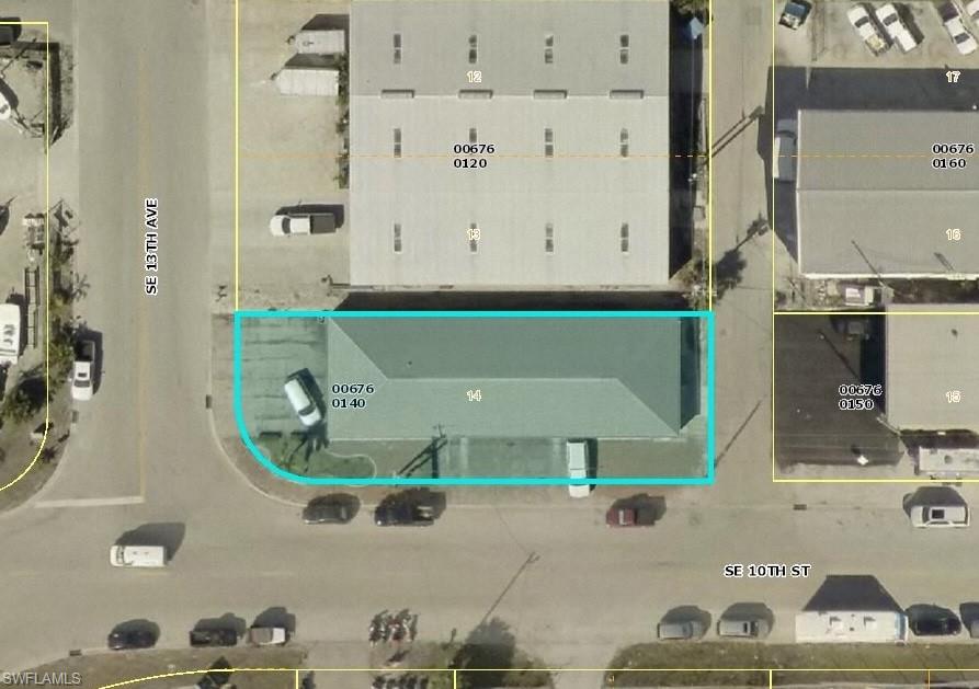 927 13th Ave, Cape Coral, FL 33990-3017