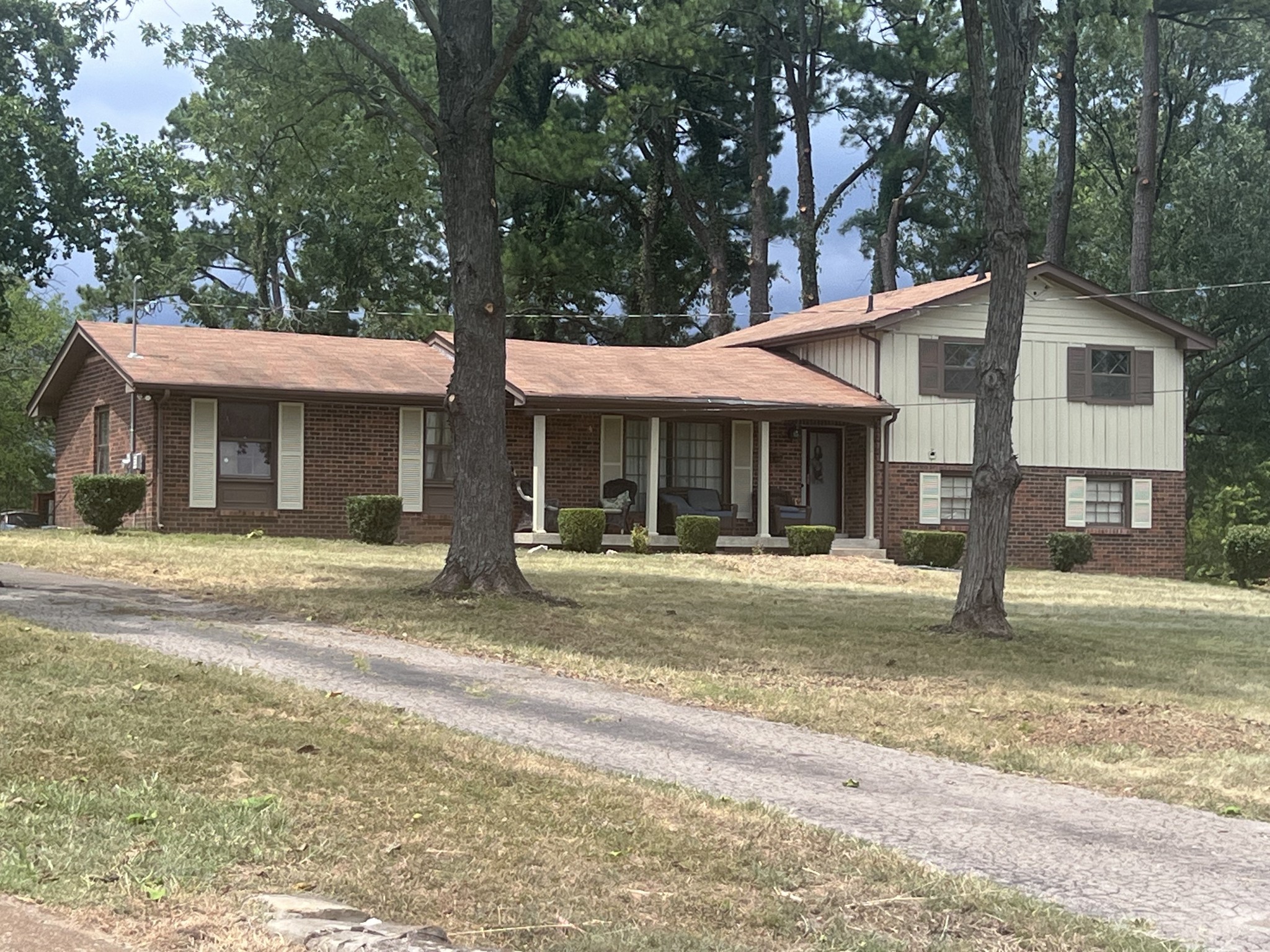 Dalemere Dr, Nashville, TN 37207
