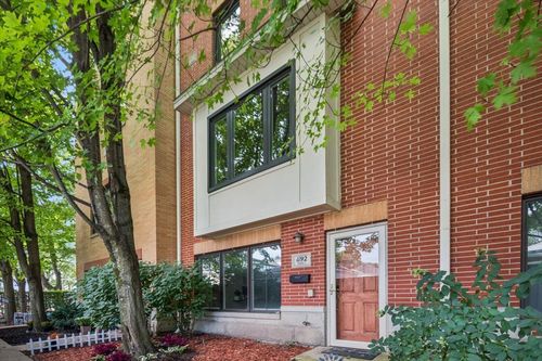 7-1192 Clarence Avenue, Oak Park, IL, 60304 | Card Image
