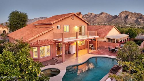 10527 N Camino Rosas Nuevas, Oro Valley, AZ, 85737 | Card Image