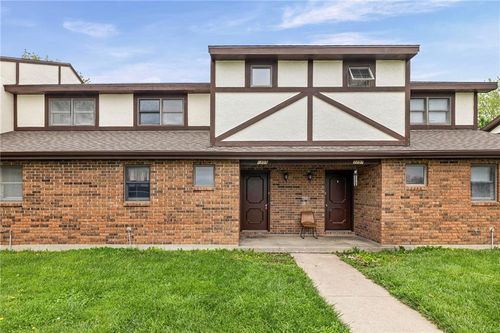 1105 Jeff Cir, Paola, KS, 66071-9156 | Card Image